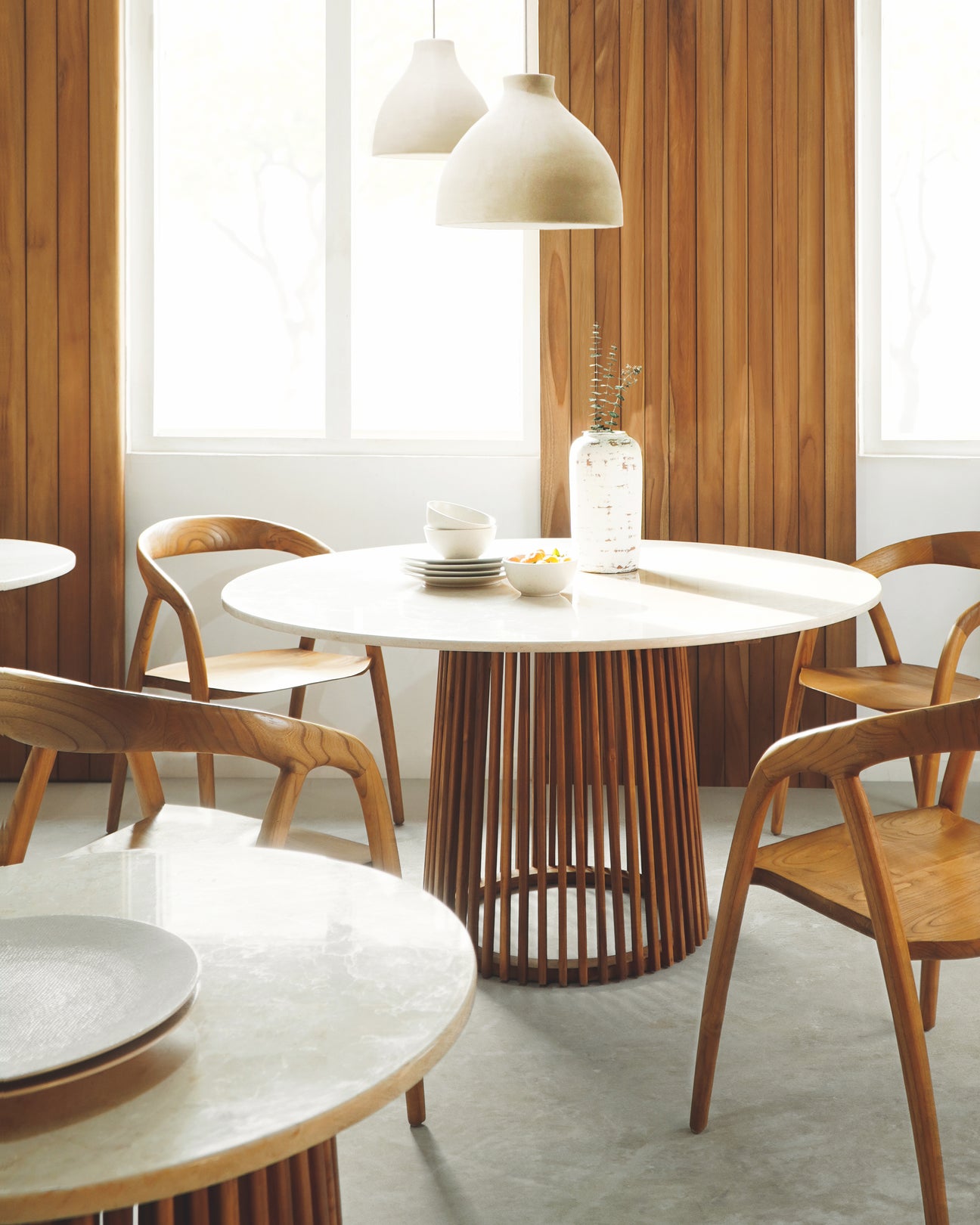 Pearl - Dining Table
