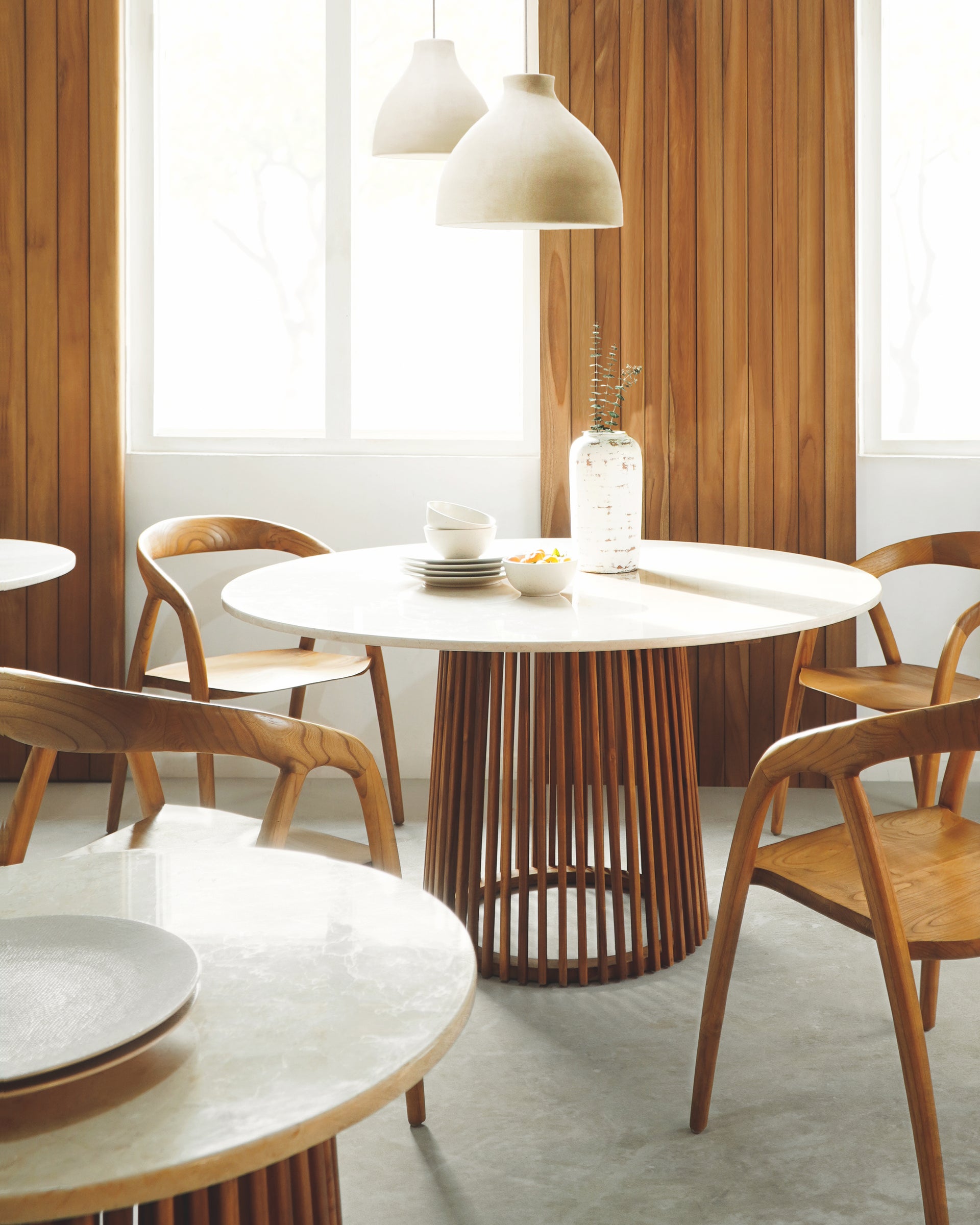 Pearl - Dining Table