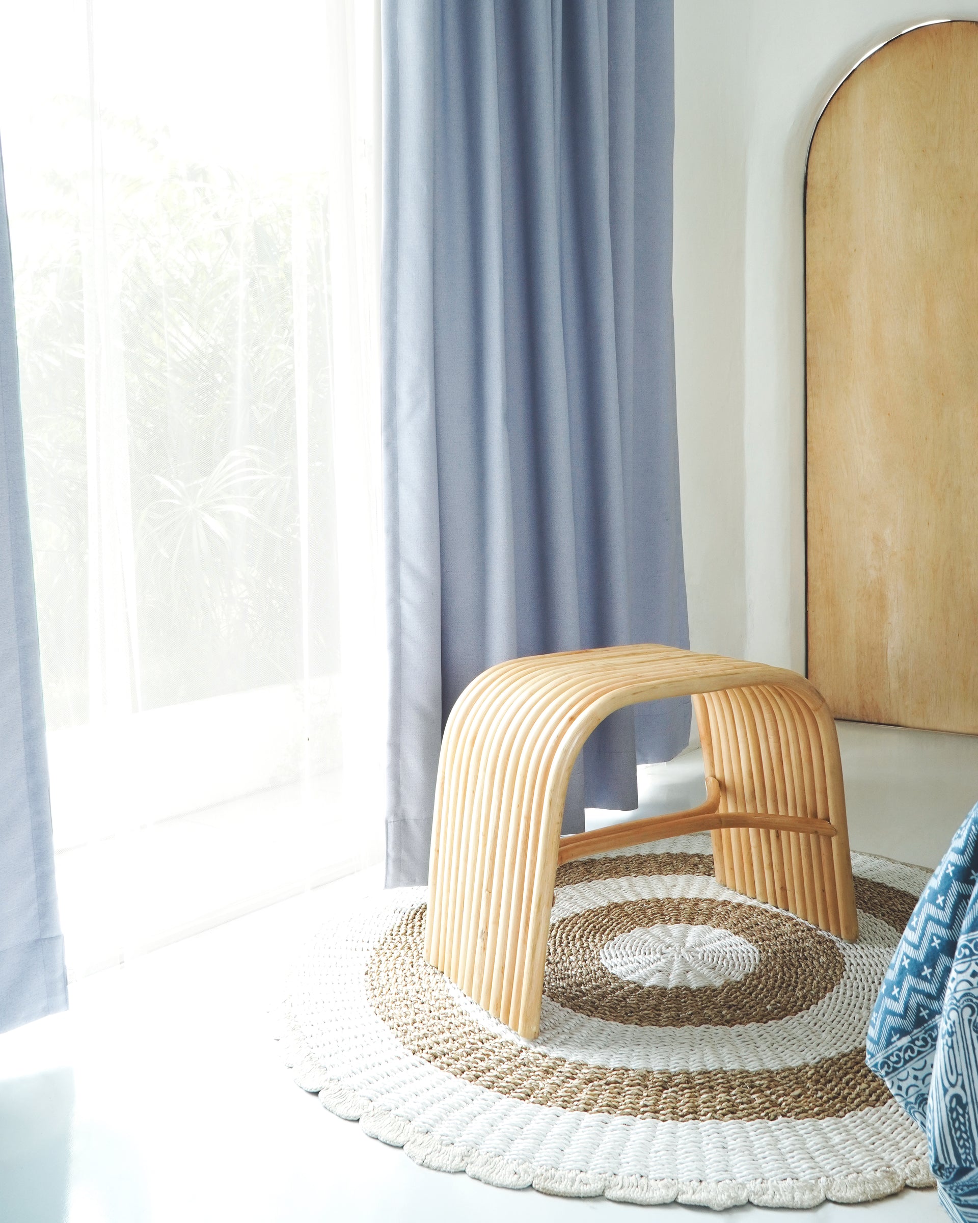 Willow - Curved Stool